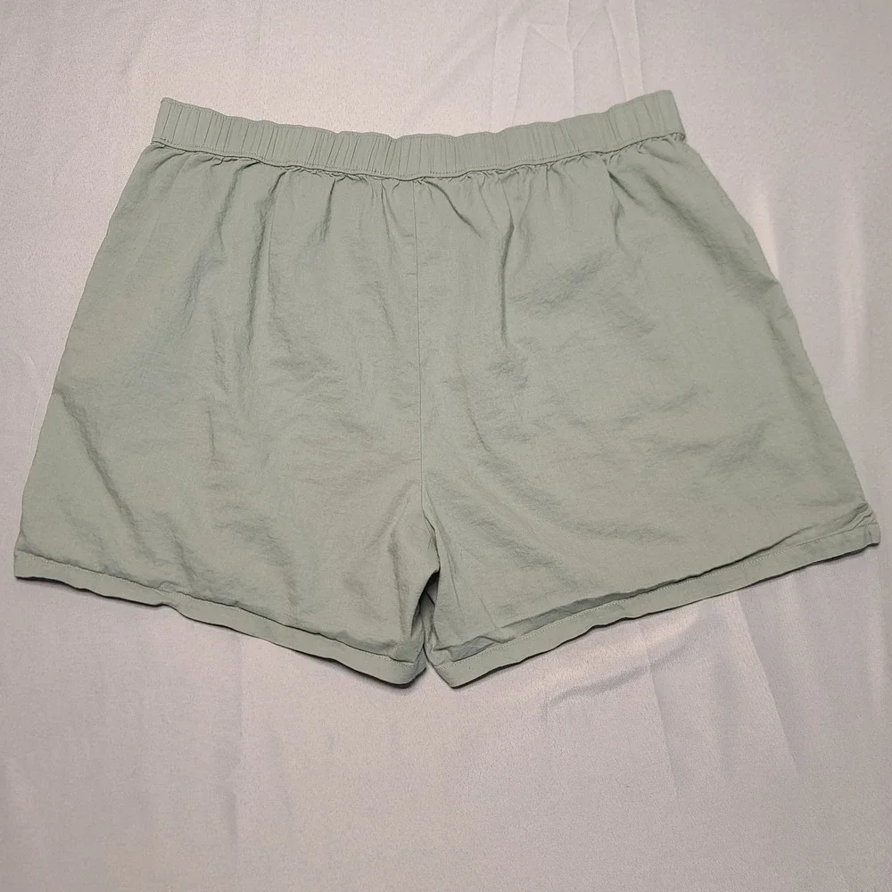 Gilly Hicks Lounge Shorts Mens Medium Sage Green Boxer‎ Style Relaxed Sleepwear